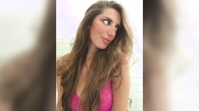 Alessandra Francese coi capezzoli duri come chiodi