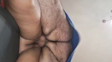 Moglie scopata da dietro da suo marito