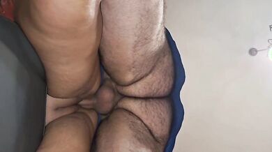 Moglie scopata da dietro da suo marito