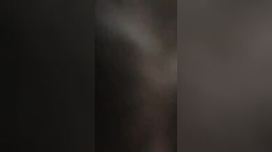 Avvicina le tette che voglio sborrartele