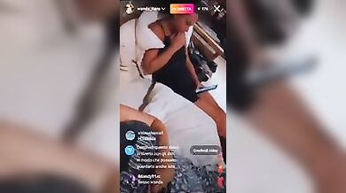 Wanda Nara tetta in diretta Instagram