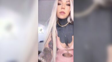 Tu sei una troia io sono una signora