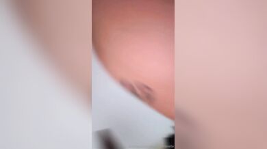 Denise Buranello si masturba con dildo of