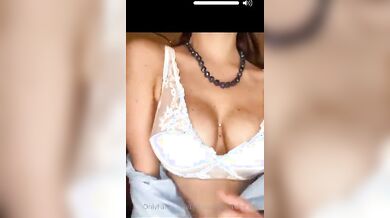 Francesca De Andre video porno tette OF