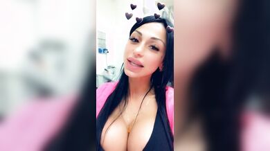 Alla pecorna nera vi aspettiamo a gambe aperte