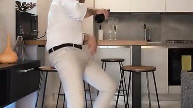 Collega si fa scopare dopo una cena