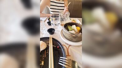 Mia moglie fa la troia al ristorante