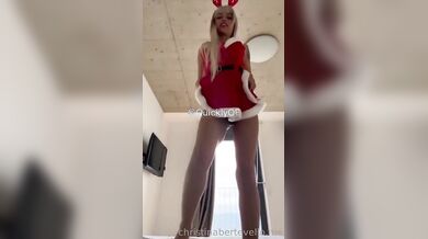 Sexy strip italiana social fica