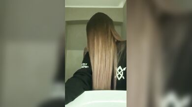 La sexy farmac1sta italiana scopata da dietro da nero