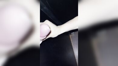 sborrata in bocca al gloryhole