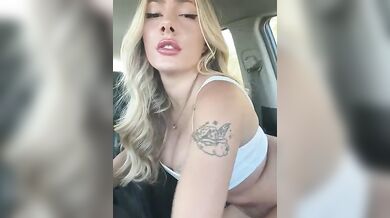 Al mio culone piace prenderlo forte
