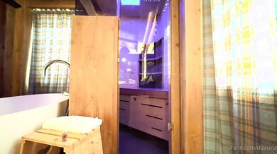 Pompino in sauna di una bionda appena conosciuta