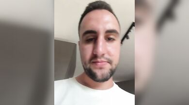 La volete una bella sborrata in bocca?