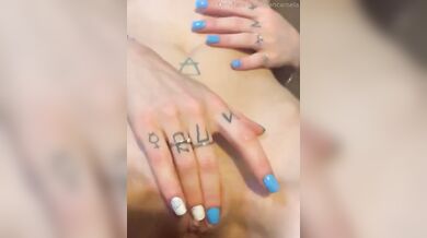 Moglie italiana gode prendendolo nel culo