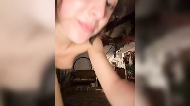 Mi soffochi con questo cazzone se lo spingi in gola