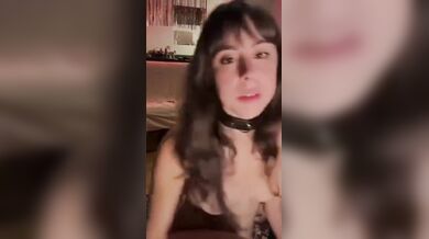 Carina adolescente italiana fa un pompino