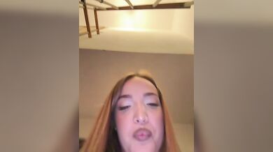 Sto facendo una live posso succhiartelo