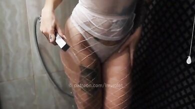 Sexy tettona tatuata