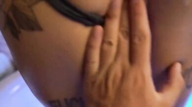 Proposta indecente ad amica scopata per soldi