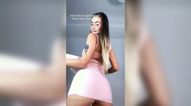 Ti faccio vedere il mio culetto aperto