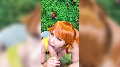 Sesso con cosplay italiana sborrata dentro