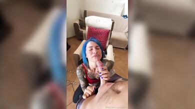 Sei una merda sento la sborra pure nel naso