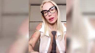 Puoi resistere alla tua professoressa troia?