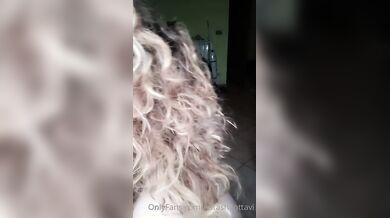Lo succhio perchè voglio la sborra in faccia