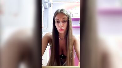 Influencer italiana in live