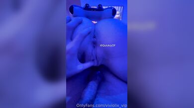 Viviolix of masturbata dal fidanzato