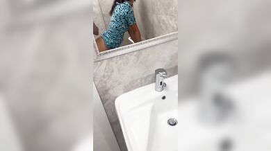 Che scopata ieri nel bagno del ristorante