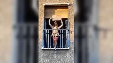 Elisa Esposito chiede soldi ai fans perchè non ha voglia di lavorare