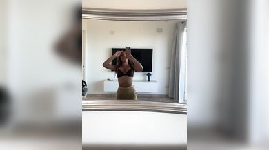 Rebecca teen tettona of