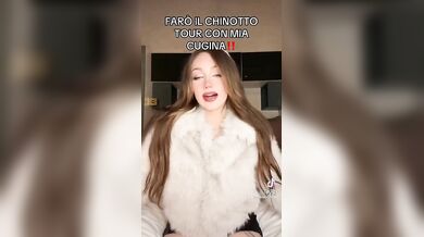 Sophie Sapphire - Ho convinto mia cugina a fare il chinotto tour