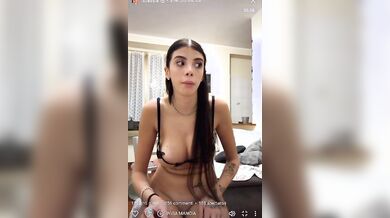 Alessii4 in live su OF