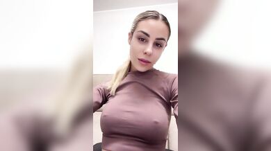 Ciao Baby me lo fai vedere il cazzo in videochiamata?