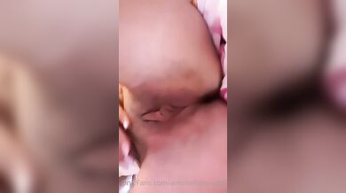 Antonella Mosetti video porno col vibratore onlyfans