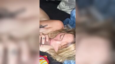 La Truce succhia il cazzo nero dell'amico black OF