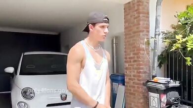 Threesome gay italiano Of