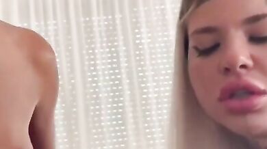 Luciferi4a e amica black pompino all'amico OF