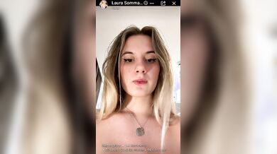 Diretta e ditalino bionda italiana tettona OF