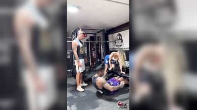 M0r4li video porno con fidanzato e persanal trainer OF