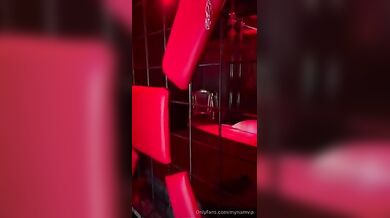 Italiana tettona scopata bdsm OF