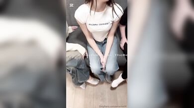 Ambra,Paolina e Andrea succhiano il cazzo a un fan