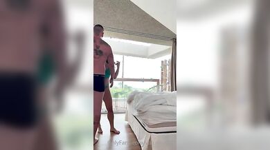 Megan Fiore scopata da atuato italiano