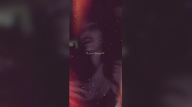 Naomi De Crescenzo influencer tettona OF