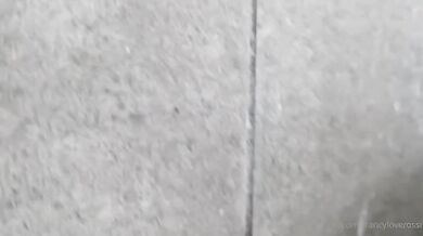 Esibizionismo in ostello ragazza italiana OF