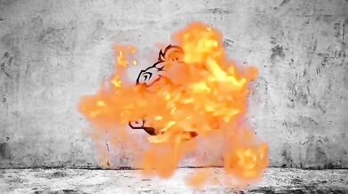 Palestrato tatuato scopa con bellissima ragazza mora