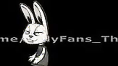 E ora che te lo ho fatto venire duro ci masturbiamo insieme OF