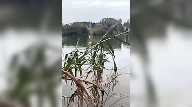 Pompino in laguna ragazza italiana